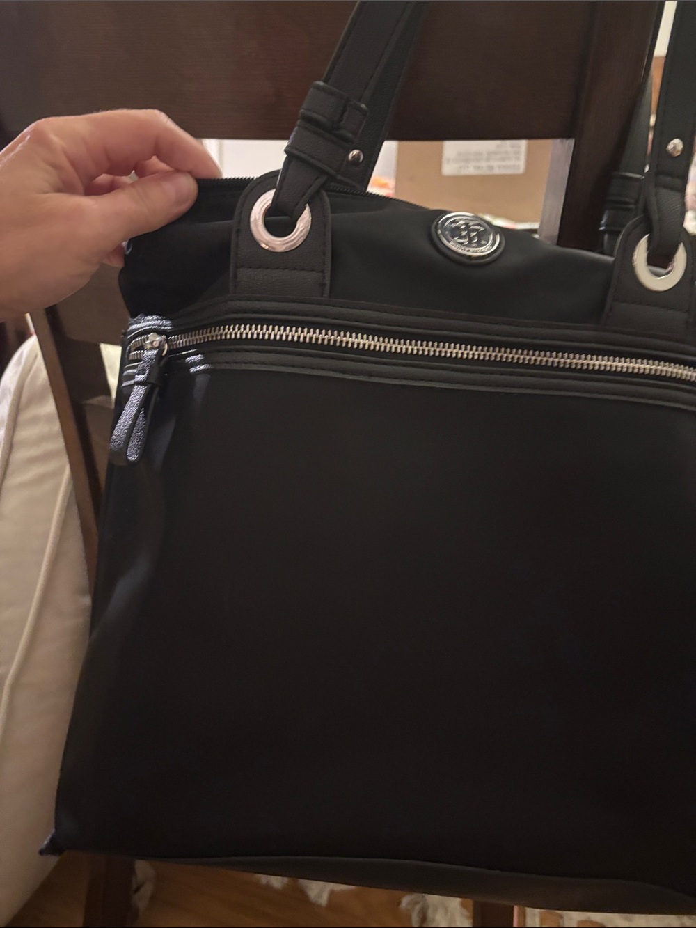 Tommy Hilfiger Tote in New Condition ~ Perfect Size Nylon Zip Top